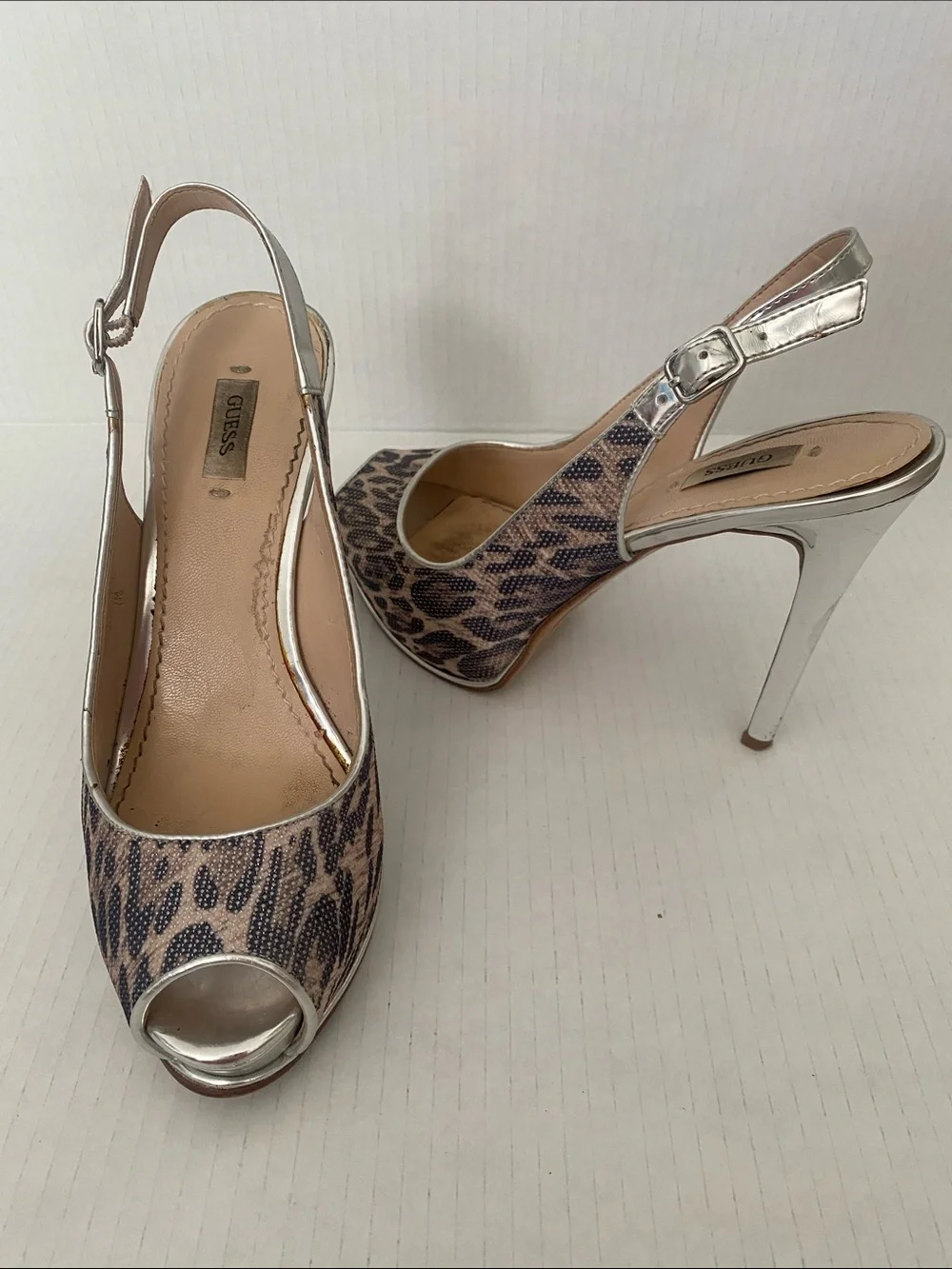 GUESS Slingback Peep-Toe 5” Heel in brown & silver Leopard Print Size 7 - Picture 16 of 16